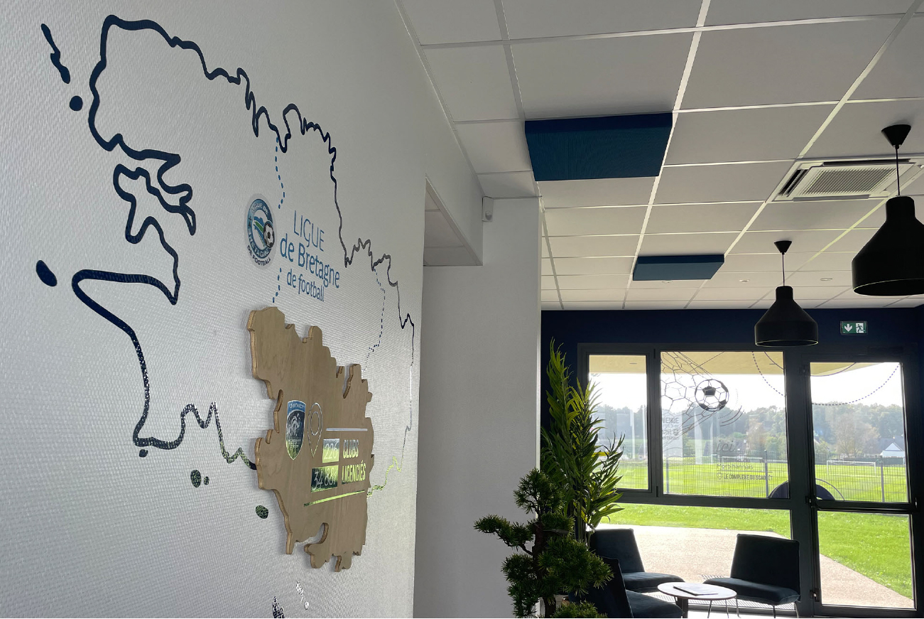 panneaux pour les locaux du District de football du Morbihan