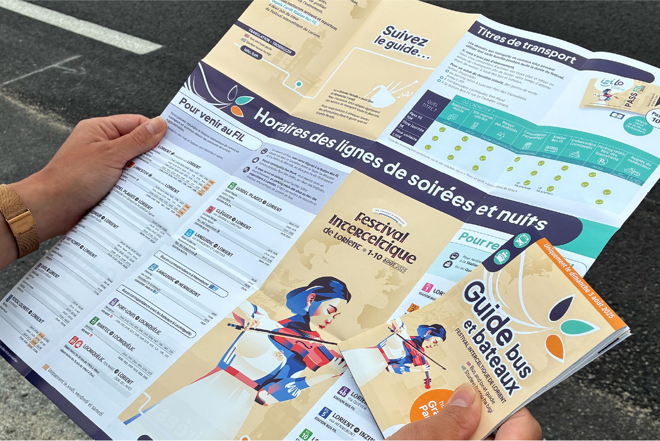 dépliant pour les transports en commun lors du Festival Interceltique de Lorient