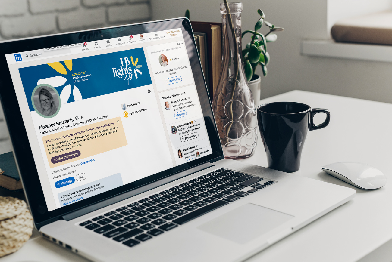 bannière linkedin pour une indépendante en marketing et stratégie FB Lights up dans le Morbihan
