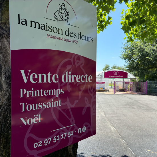 photo-prestationsgraphiques-signaletique-KIWYJAUNE-05 creation support signalétique enseigne roll-up covering véhicule