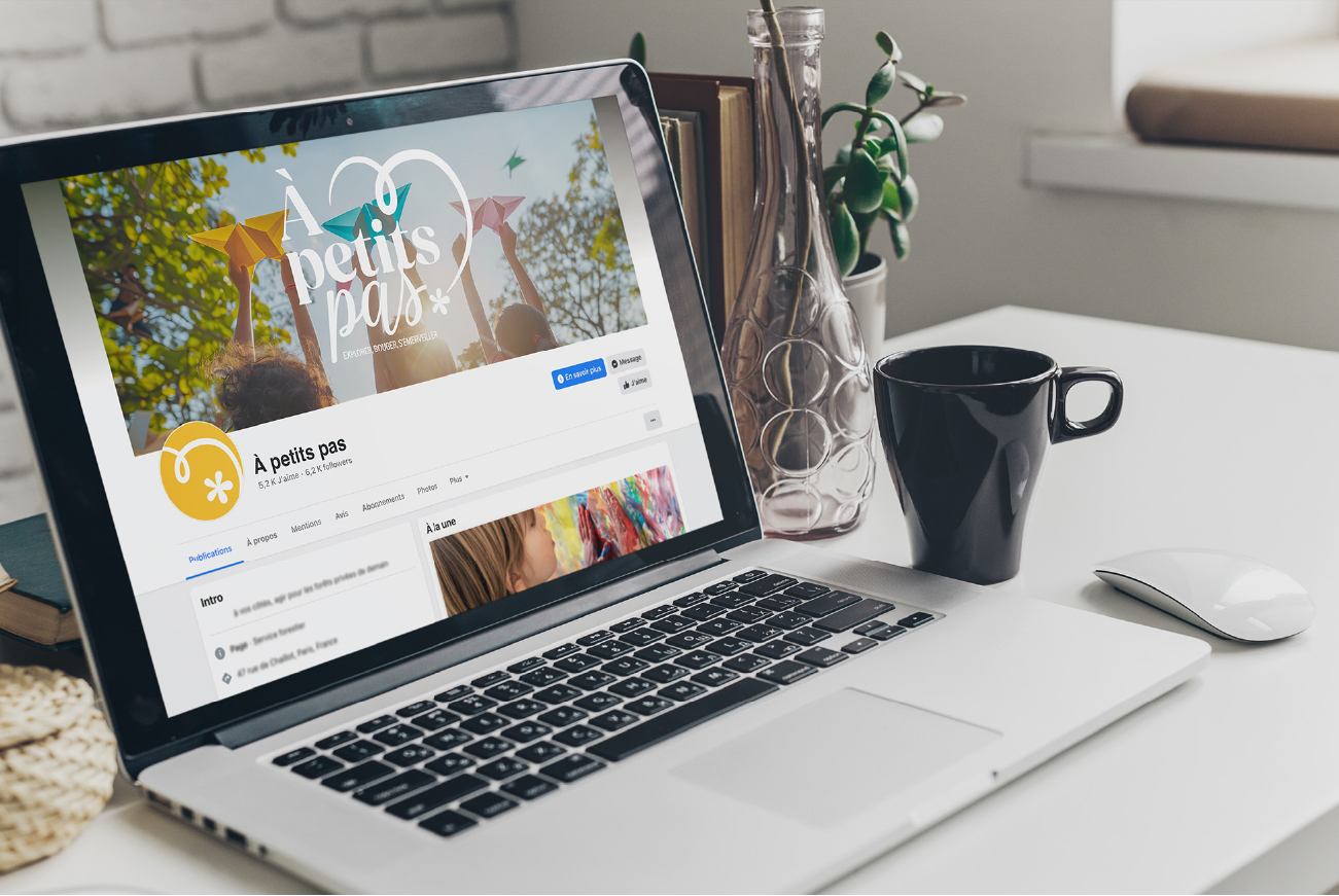 identité visuelle pour des ateliers d'éveil corporel et sensoriel À petits pas dans le Finistère