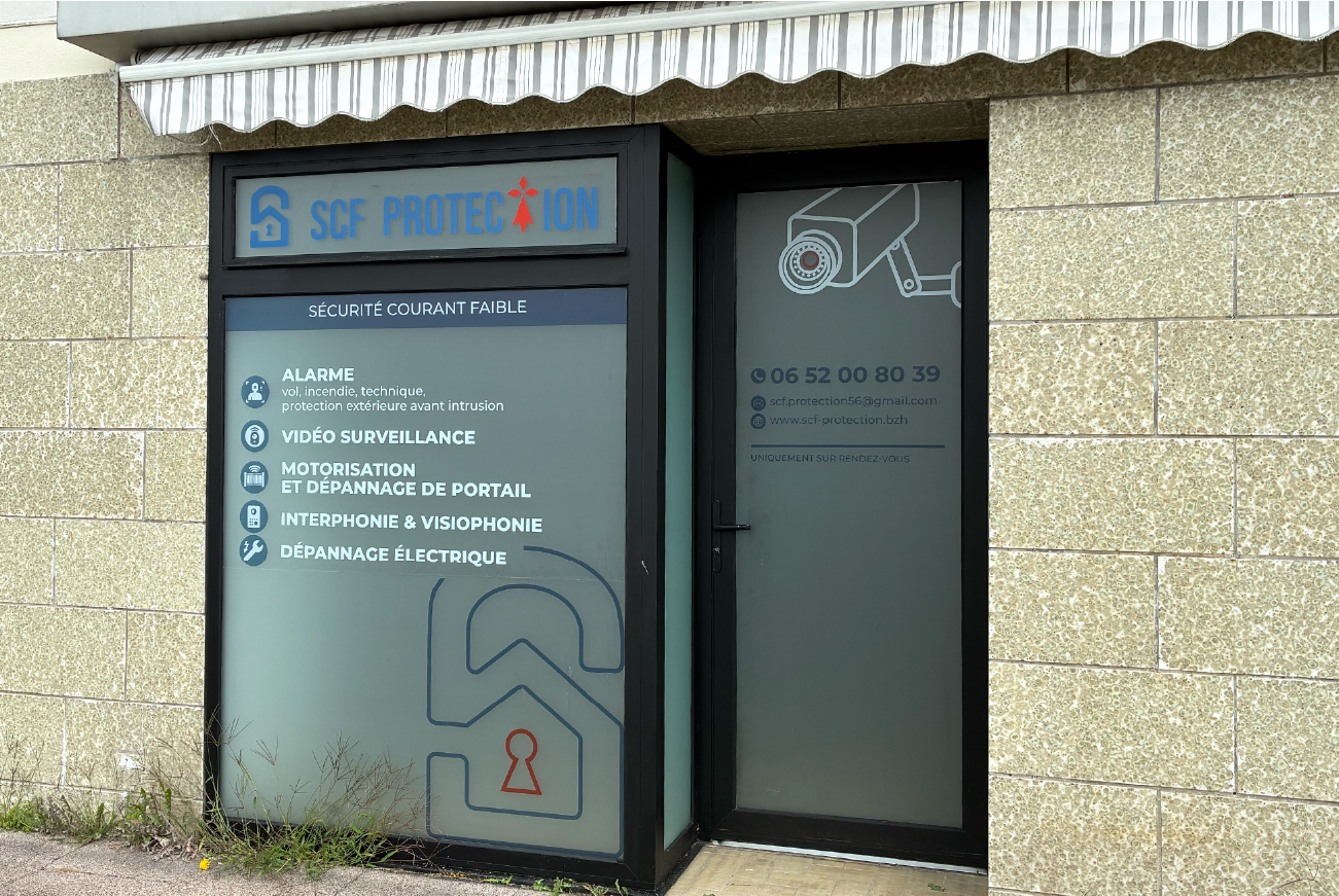 vitrophanie pour SCF protection, entreprise de d'alarme et de sécurité dans le Morbihan